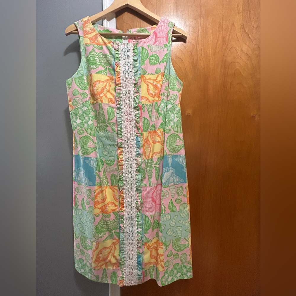 Lilly Pulitzer “What the Shell” shift dress. Like new.
